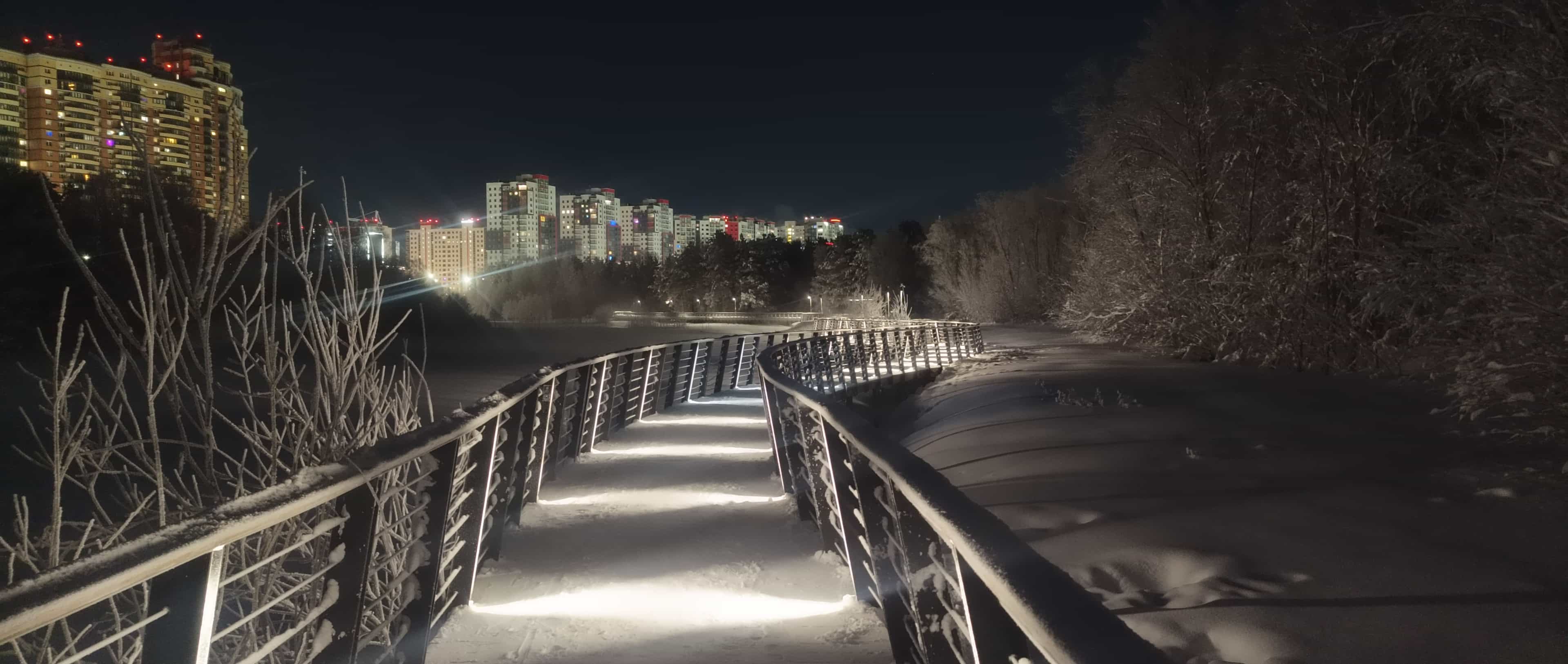 Photo from Surgut: snowy park 21.
