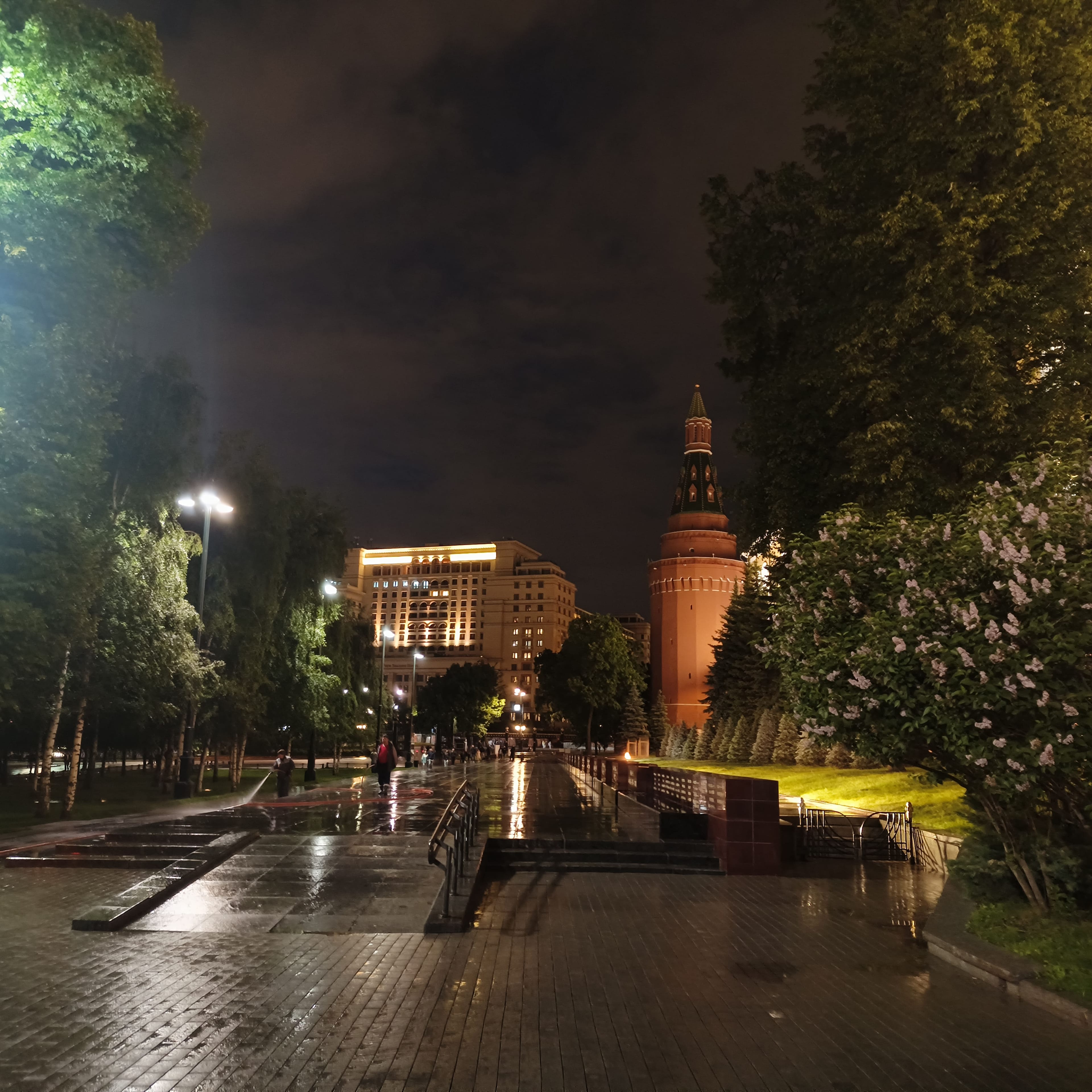 Photo from Moscow: kremlin walkway.
