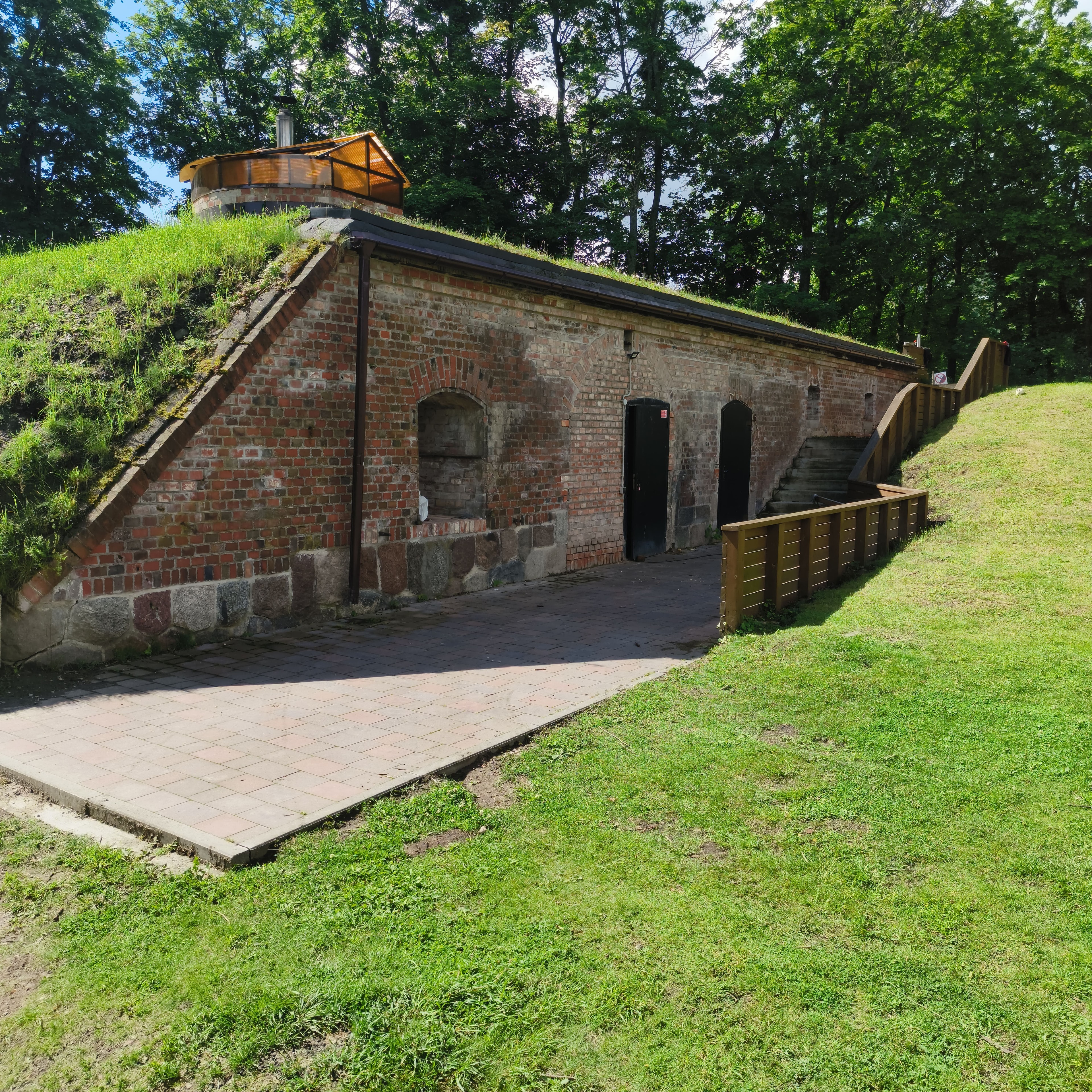 Donhoff_fort-1.jpg